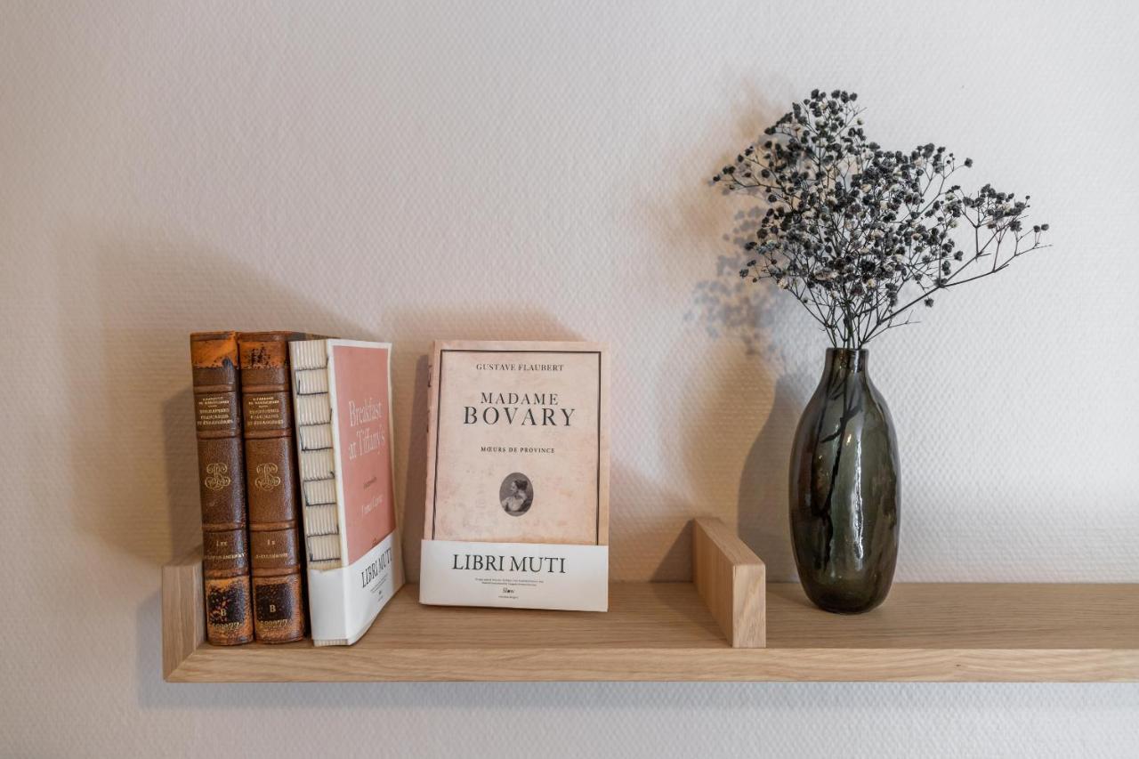 Host Inn - Duplex Insolite & Chic - Ancienne Librairie Lyon Luaran gambar